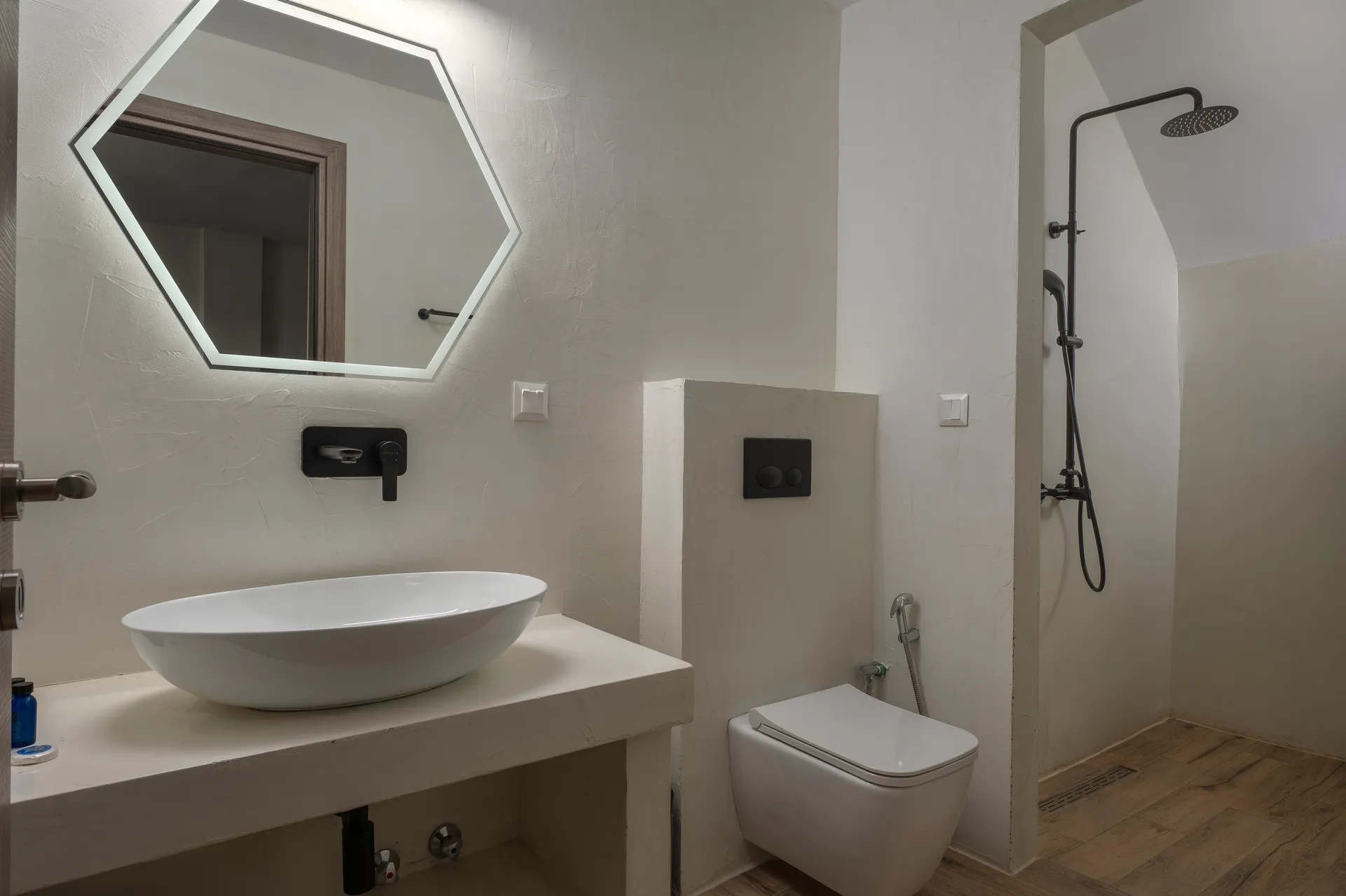 Tiara Holidays - Casa Panorama - premium pool side room sea view - bathroom